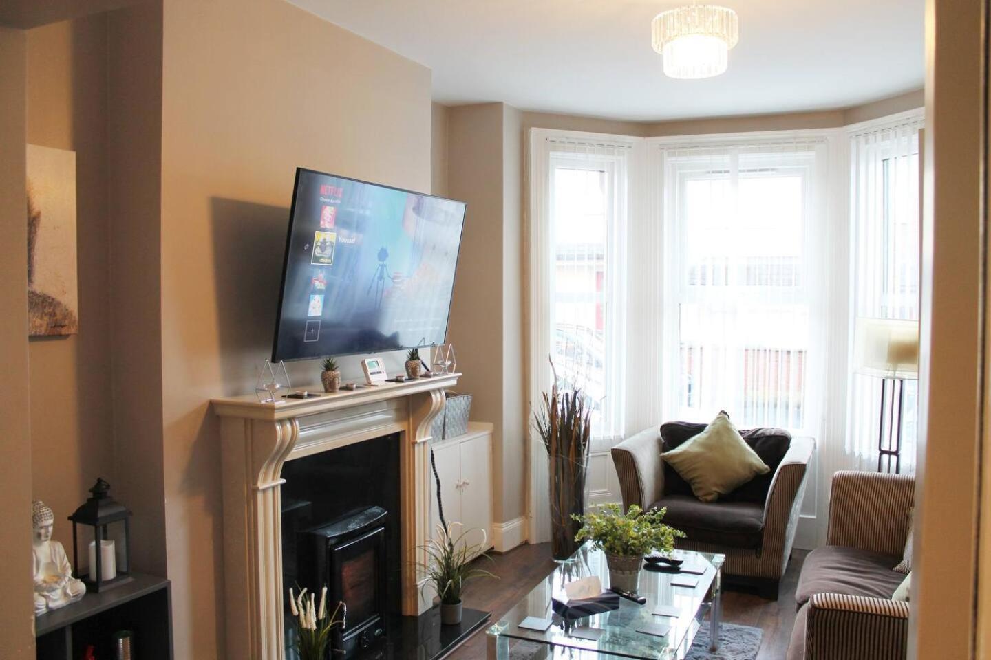 ベルファスト 4 Bed Boutique House Lisburn Roadヴィラ エクステリア 写真