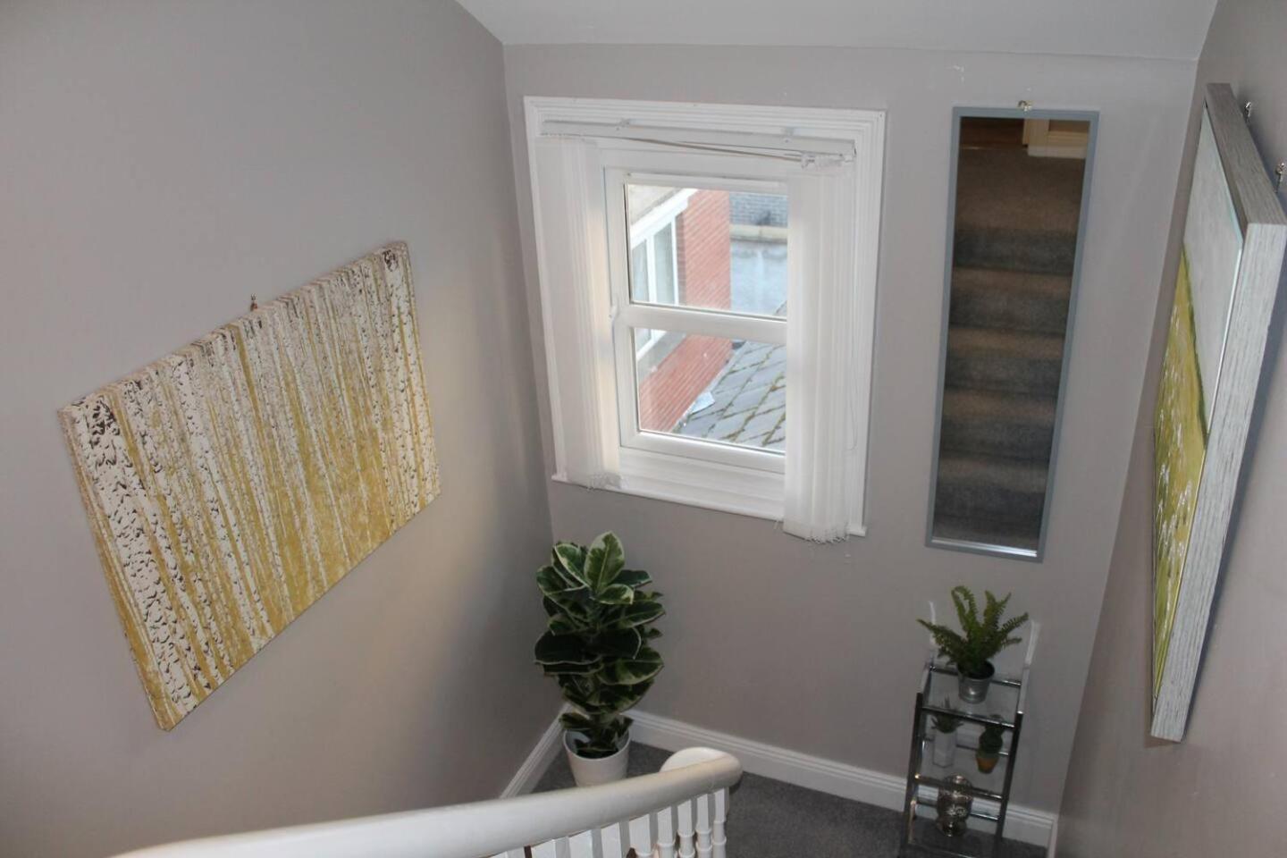ベルファスト 4 Bed Boutique House Lisburn Roadヴィラ エクステリア 写真