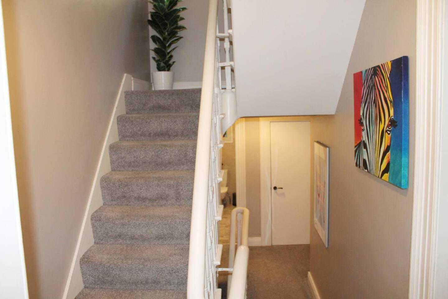 ベルファスト 4 Bed Boutique House Lisburn Roadヴィラ エクステリア 写真